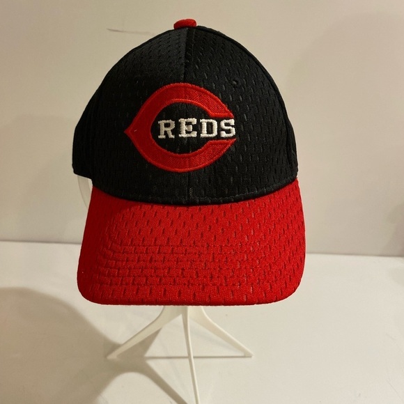 REDS by Outdoor Cap fitted Hat XS/S (CN) - Picture 3 of 13